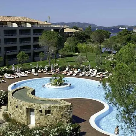 Porto-vecchio Sleeps 2 Pool Air Con T805890 Дом отдыха Порто-Веккьо